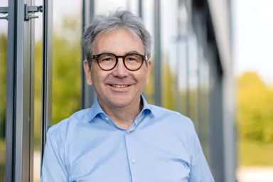 Porträtfoto von Dr. Ruck